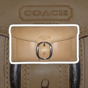 (NWT) COACH® Bleeker Leather Checkbook Wallet - Camel Retro